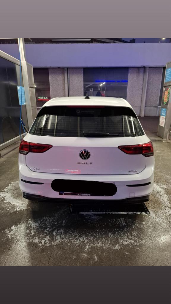 Golf 8 ETSI auto, en excellente état. 73 000 KM. Année 2023, Autos, Volkswagen, Particulier, Golf, Essence, Berline, 5 portes