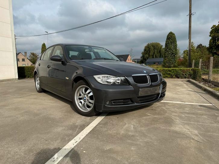 Bmw e90 318d Gekeurd voor verkoop!, Auto's, BMW, Bedrijf, Te koop, 3 Reeks, Diesel, Euro 4, Coupé, 4 deurs, Handgeschakeld, Zilver of Grijs