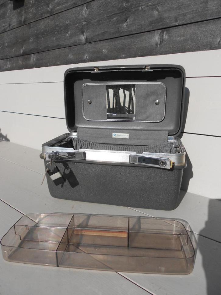 Vintage Beautycase Samsonite  Grijs, Handtassen en Accessoires, Beautycases, Zo goed als nieuw, Hardcase, Grijs, Ophalen of Verzenden