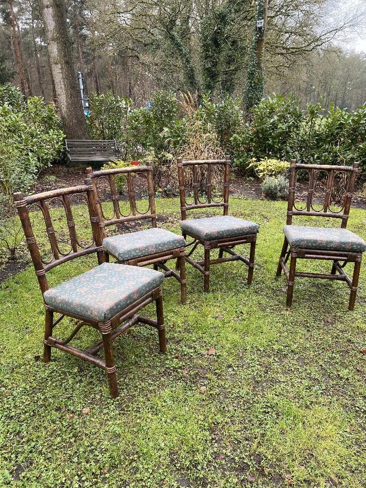Set van 4 vintage rotan eetkamerstoelen met kussens, Maison & Meubles, Chaises, Comme neuf, Quatre, Bois, Osier ou Rotin, Tissus