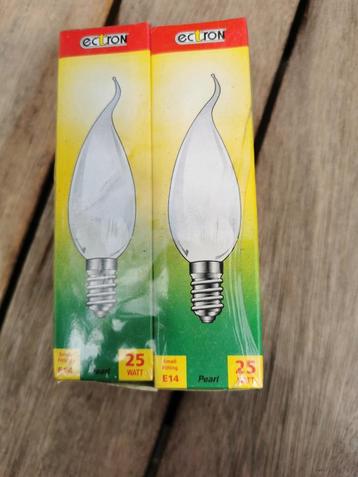 4x kaarslampen vlamvorm mat glas E14 - 25W nieuw beschikbaar voor biedingen