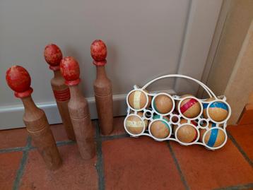 4 cônes français en bois + 8 boules en bois et cochonnet, Enlèvement ou Envoi