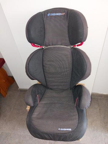Autostoel Maxi cosi = groep 2 en 3 beschikbaar voor biedingen