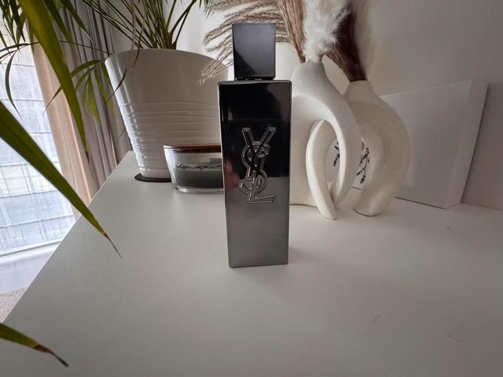 Yves Saint Laurent MYSLF L'Absolu 100 ml, Handtassen en Accessoires, Uiterlijk | Parfum, Zo goed als nieuw, Ophalen of Verzenden