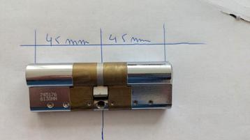 Cylindre porte, Enlèvement, Comme neuf
