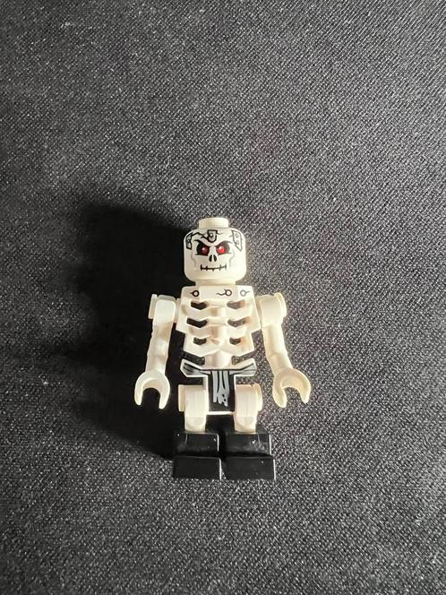 Lego skeleton vertical grip hands - ninjago, Kinderen en Baby's, Speelgoed | Duplo en Lego, Zo goed als nieuw, Lego, Ophalen