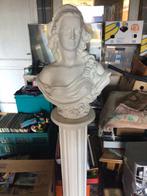 Mooi  beeld op zuil +_100 kg geen marmer, Ophalen, Zo goed als nieuw, Abstract beeld