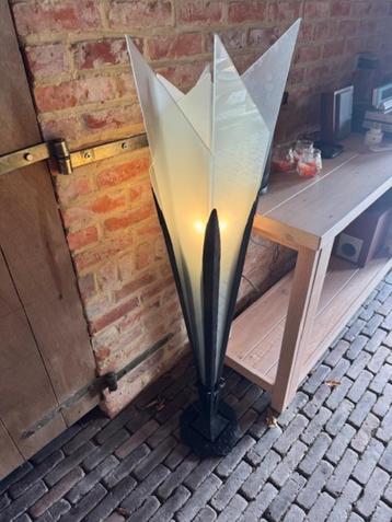 2 staan lampen in Art Deco stijl  beschikbaar voor biedingen