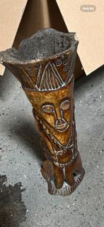 Afrikaans handgesneden uit dijbeen waterbuffel, Antiek en Kunst, Ophalen