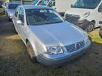 VW Bora 1.9 Sdi 50Kw année 2005 200000km Climatisation 1er p, 5 places, 4 portes, Barres de toit, Bora