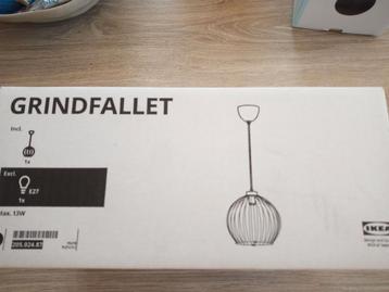 Ikea Grindfallet en Molnart LED E27 beschikbaar voor biedingen