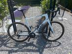 CUBE ATTAIN GTC RACE FLASHWHITE/BLACK 60 CM 2023, Fietsen en Brommers, Ophalen, Zo goed als nieuw