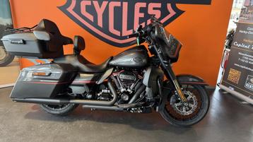 Harley-Davidson Tour Street Glide CVO (bj 2018) beschikbaar voor biedingen