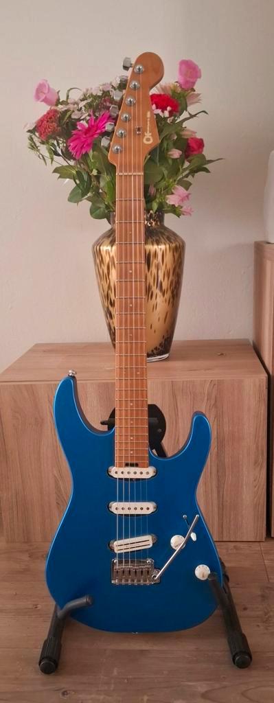 Charvel Pro mod DK 22 SSS Electric blue, Muziek en Instrumenten, Snaarinstrumenten | Gitaren | Elektrisch, Zo goed als nieuw, Fender