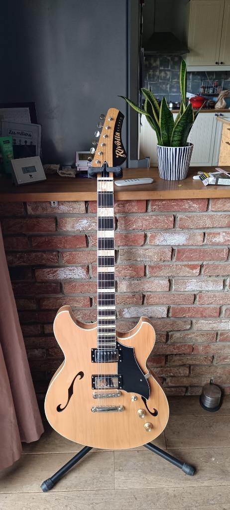 Gitaar Rivolta Regata VII van Fano guitar + flightcase, Muziek en Instrumenten, Snaarinstrumenten | Gitaren | Elektrisch, Zo goed als nieuw