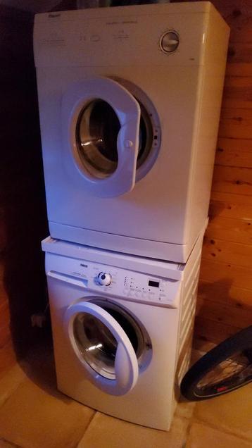 Wasmachine en droger wegens verhuis samen bieden 150- 