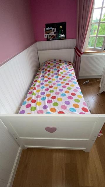 Een bed beschikbaar voor biedingen