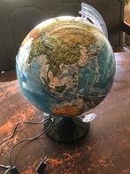 wereldbol met vergrootglas en verlichting, Ophalen of Verzenden, Verlicht, Nieuw