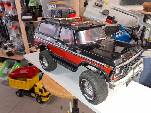 Ford bronco TRX4, Hobby & Loisirs créatifs, Modélisme | Radiocommandé & Téléguidé | Voitures, Comme neuf, Enlèvement ou Envoi