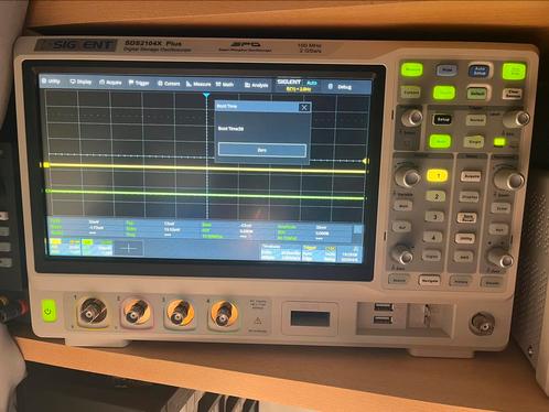 Oscilloscope Siglent 2104X Plus debloqué 500Mhz, Bricolage & Construction, Instruments de mesure, Comme neuf, Autres appareils de mesure ou compteurs