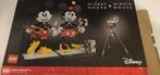 LEGO 43179 Mickey Mouse & Minnie Mouse, Complete set, Ophalen of Verzenden, Lego, Zo goed als nieuw