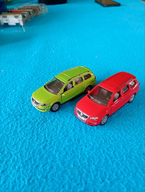 2 x VW Passat, Hobby en Vrije tijd, Modelauto's | Overige schalen, Zo goed als nieuw, Ophalen of Verzenden