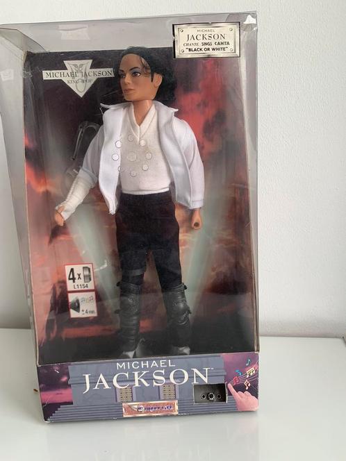 une figurine de Michael Jackson, Collections, Poupées, Utilisé, Poupée, Réaliste ou Reborn