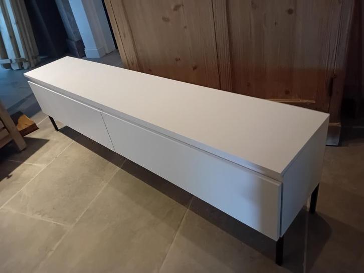 tv meubel met zwart staal 150cm nieuw in doos, Huis en Inrichting, Kasten |Televisiemeubels, Nieuw, Ophalen