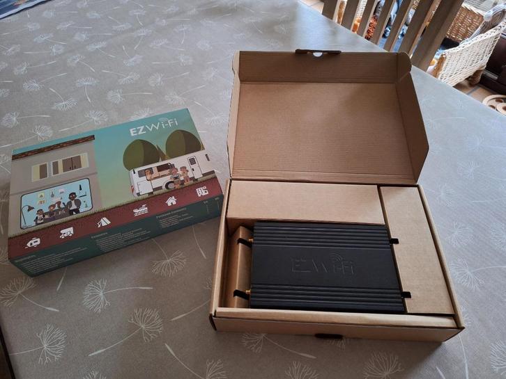 EZWiFi EzHotspot Extender V5, Elektronische apparatuur, Overige elektronische apparatuur, Zo goed als nieuw, Ophalen