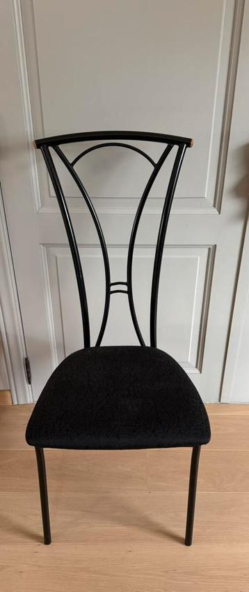 Set van 6 stoelen voor 80€ samen beschikbaar voor biedingen