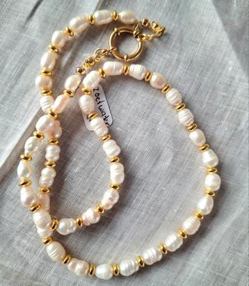 Schitterend handgemaakte parel ketting met èchte parels.  beschikbaar voor biedingen