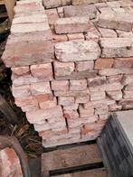 750 stenen oude klamp (beetje paap erbij). 250 bakstenen., Doe-het-zelf en Bouw, Metselstenen, Ophalen, Bakstenen