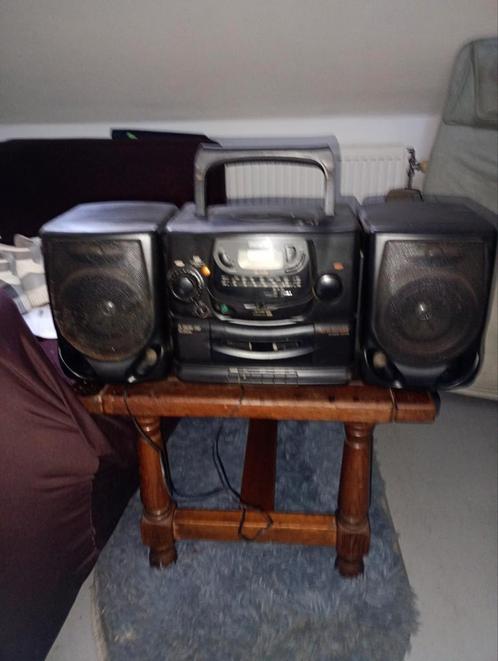 PHILIPS BOOMBOX 100% ORIGINEEL EN WERKT NOG VOLLEDIG, Audio, Tv en Foto, Stereoketens, Zo goed als nieuw, Cassettedeck, Cd-speler