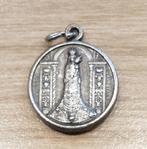 Scapulier medaille Virgo Lauretana - Loreto Voorkant afbeeld, Verzamelen, Religie, Verzenden, Zo goed als nieuw, Beeld(je), Christendom | Katholiek