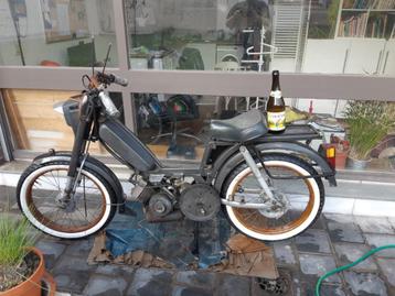 103 peugeot, Fietsen en Brommers, Brommers | Peugeot, Ophalen, Gebruikt, Overige modellen, 0 versnellingen