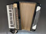 HOHNER Lucia IV P Accordeon 96 bassen 37 toetsen (3 octaven, Musique & Instruments, Accordéons, Enlèvement, Accordéon à touches