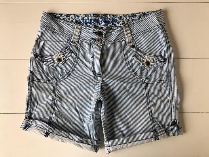 zomer short Sora by JBC 34 gestreept, Kleding | Dames, Broeken en Pantalons, Gedragen, Maat 34 (XS) of kleiner, Blauw, Kort, Ophalen of Verzenden