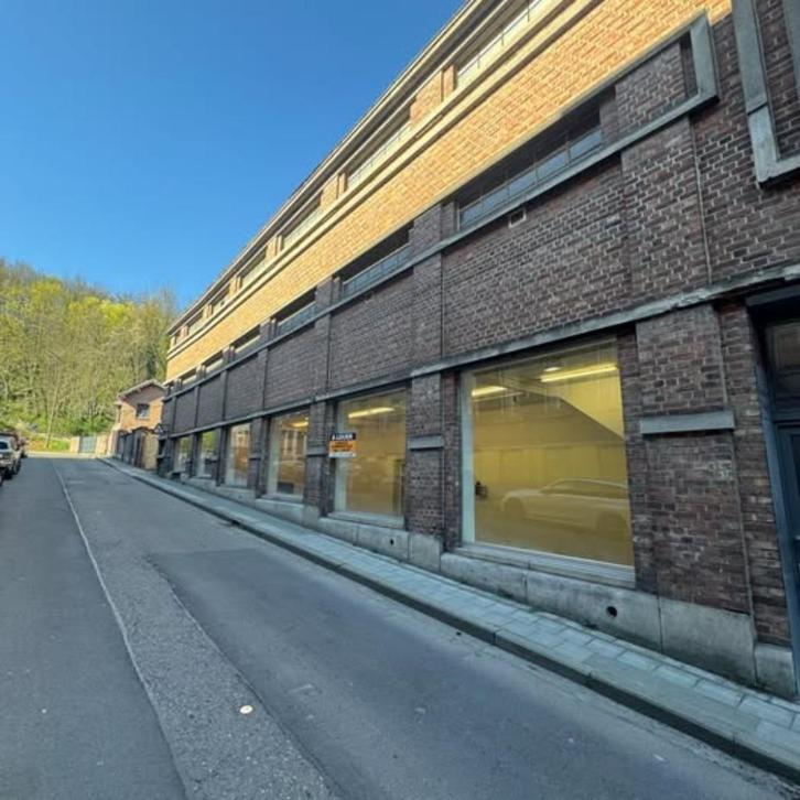 Entrepôt/Surface commerciale/Bureaux, Immo, Appartementen en Studio's te huur, Provincie Luik, 50 m² of meer