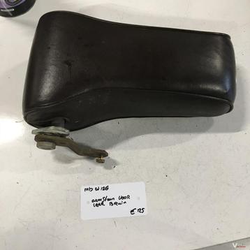 Mercedes W126 1986 Armsteun Leder bruin beschikbaar voor biedingen