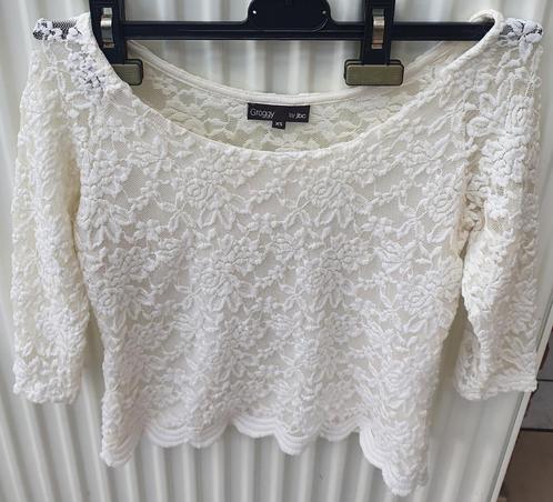Witte korte kanten blouse maat XS van Groggy van bij JBC, Kleding | Dames, Blouses en Tunieken, Gedragen, Maat 34 (XS) of kleiner