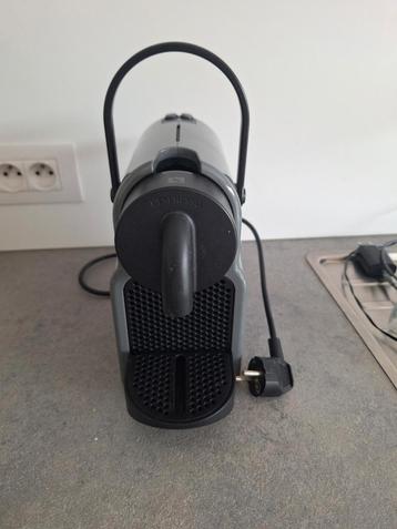 Nespresso koffiemachine magimix, Elektronische apparatuur, Ophalen, Koffiemachine, Zo goed als nieuw, Koffiepads en cups