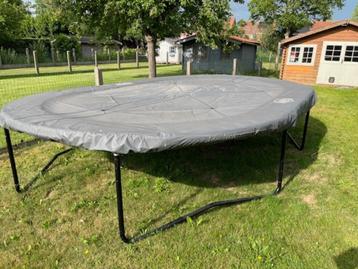Berg Grand Champion 520 trampoline beschikbaar voor biedingen