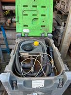 mazouttang met pistool, Ophalen