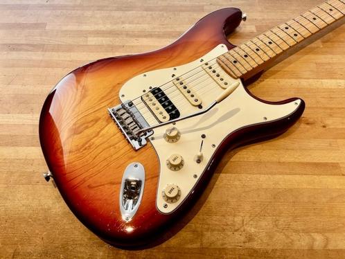 Fender 2017 American Professional Stratocaster HSS + Case, Muziek en Instrumenten, Snaarinstrumenten | Gitaren | Elektrisch, Zo goed als nieuw