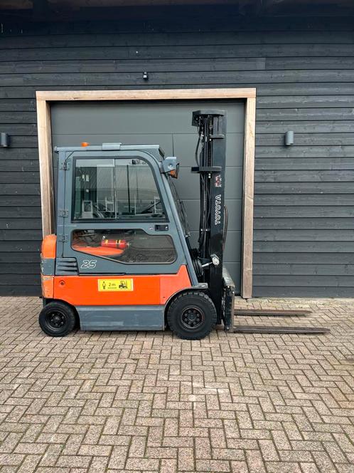 Toyota 2.5 ton | Triplex | Freelift | Vorkversteller, Zakelijke goederen, Machines en Bouw | Heftrucks en Intern transport, Heftruck