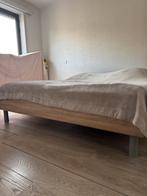 Tweepersoonsbed incl lattenbodems in nieuwstaat, Ophalen, Bruin, Tweepersoons, Zo goed als nieuw