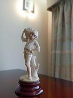 Petite statue de marbre, Ophalen