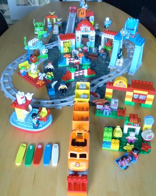 Duplo mooie speelset met elektrische trein en veel andere., Kinderen en Baby's, Speelgoed | Duplo en Lego, Gebruikt, Duplo, Ophalen of Verzenden