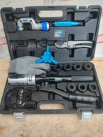 Sertisseuse hydraulique, Enlèvement