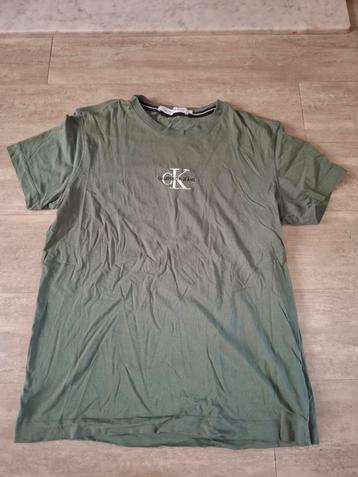 Heren kleding maat M/L  beschikbaar voor biedingen